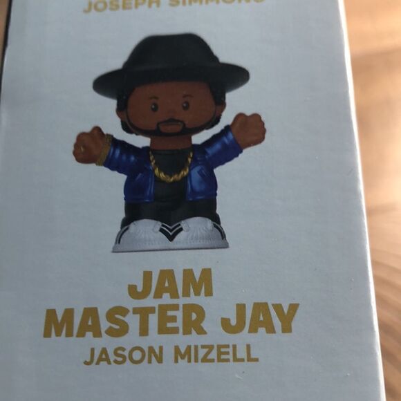 RUN DMV Little People Collector NIB Ltd Ed 2020 🎹 🎶 So MUCH FUN 🤩 - Picture 8 of 17